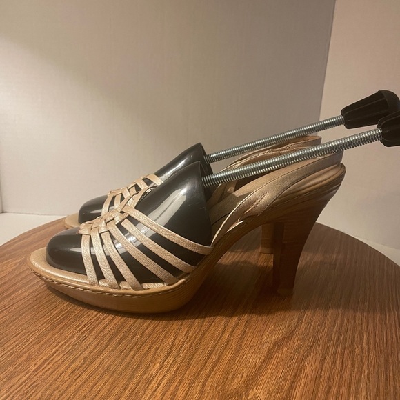 Sofft Beige Pearlized Metallic Leather Comfort Heels Slingback 9.5 - Picture 1 of 9